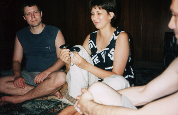 Завершающий ритуал "Звон караталов". Одесса, осень 2003. [42 Kb]