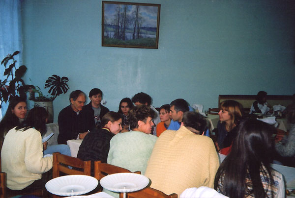 Круглый стол ведущих ребеферов СНГ с Леонардом Орром [50 Kb]